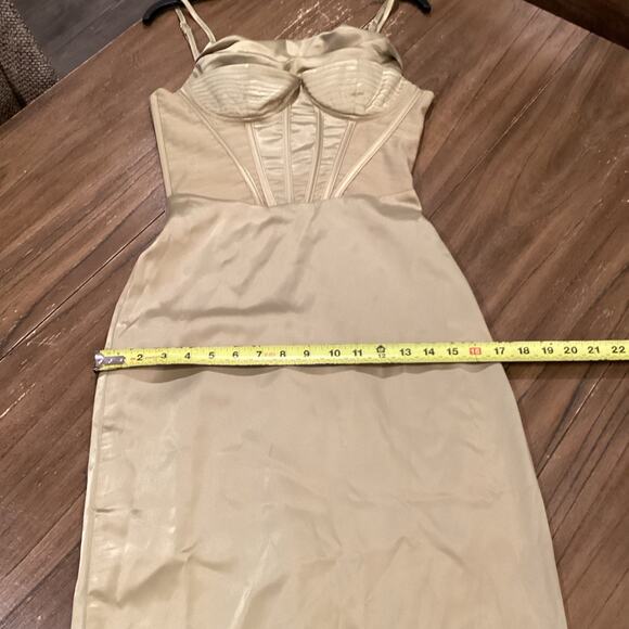 Bella Barnett Olive Green Satin corset Knee length pencil Dress NWT size small - Picture 11 of 12